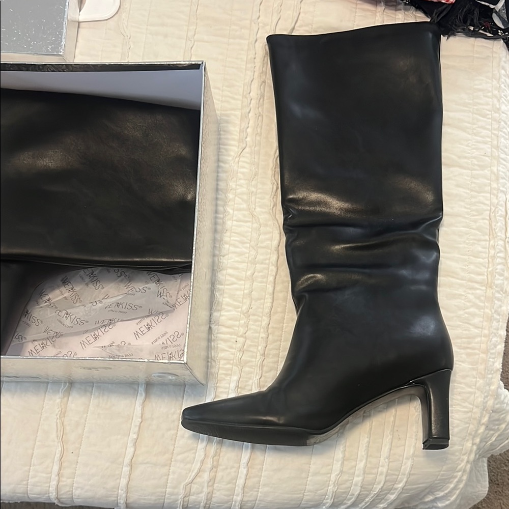 Black Straight Leg Knee Leather Boots